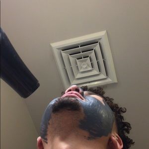 Meet your Posher, Justuse